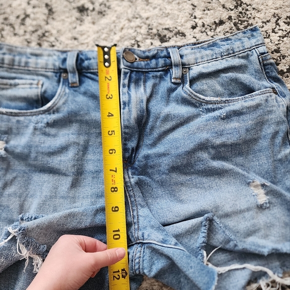 BLANKNYC Denim Shorts "Bahama Mama Short" Womens Size 29 - Picture 6 of 7